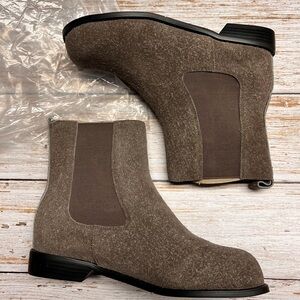 Brown Chelsea Boots